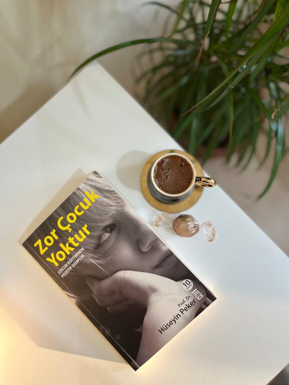 How to Create a Cozy Reading Corner at Home